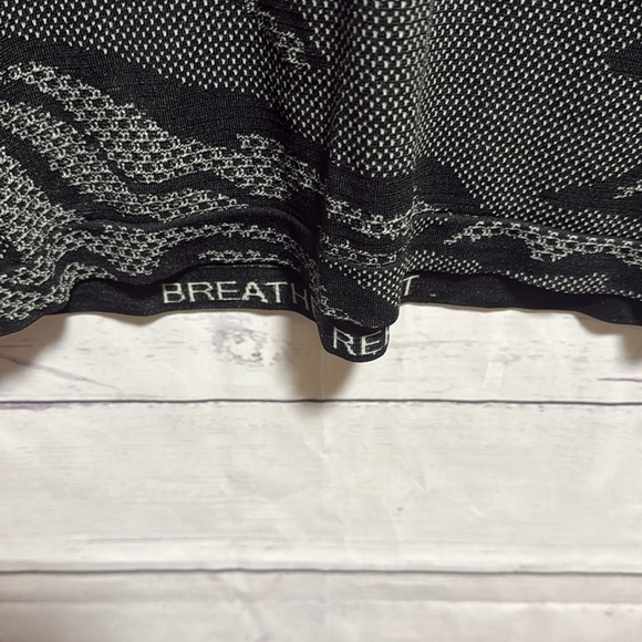 Lululemon mens t shirt - Picture 3 of 6